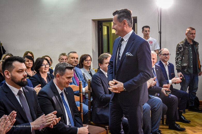  To może być jeden z najważniejszych nowych kierunków dla szkolnictwa zawodowego w Skierniewicach. Mechanik podpisał list intencyjny z Polską Grupą Lotniczą, a stawką są przyszłe kadry dla branży lotniczej. 