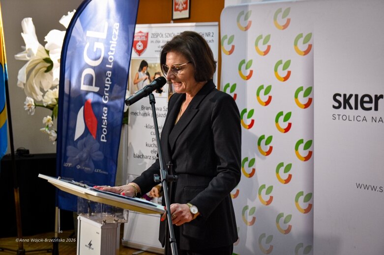  To może być jeden z najważniejszych nowych kierunków dla szkolnictwa zawodowego w Skierniewicach. Mechanik podpisał list intencyjny z Polską Grupą Lotniczą, a stawką są przyszłe kadry dla branży lotniczej. 