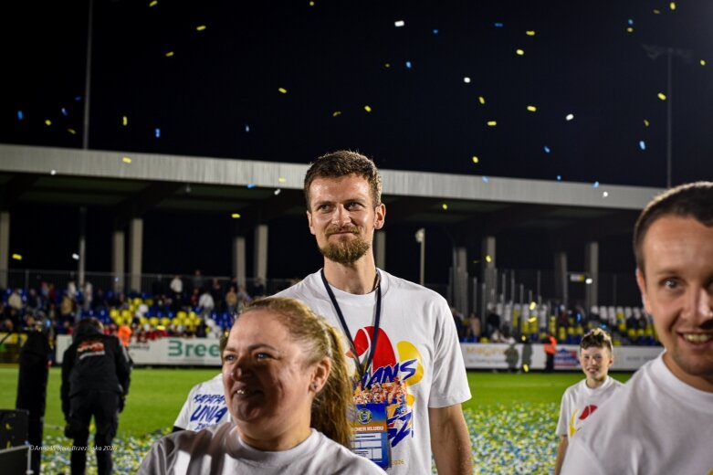  Pożegnanie Unii z II ligą. Ten mecz wygrali kibice 