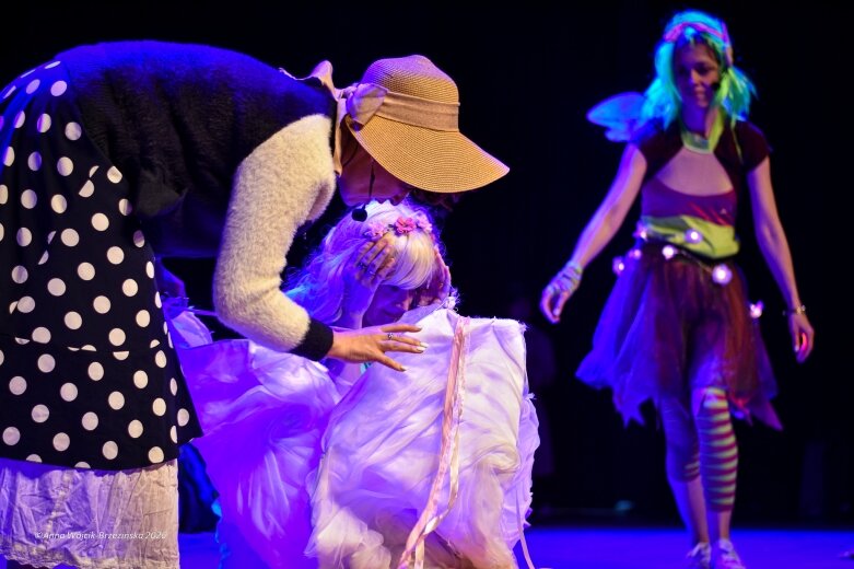  Od Truskawkowych Mam do Truskawkowych Rodziców. Historia niezwykłego teatru ze Skierniewic 