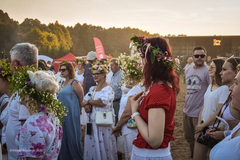  Najkrótsza noc, najdłuższe czary. Jelenie w terenie szukały kwiatu paproci 