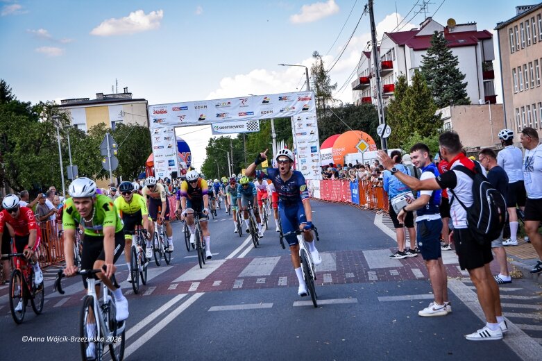  Marceli Bogusławski wygrał w Skierniewicach. Trzeci etap, trzecie zwycięstwo i historia na Reymonta 