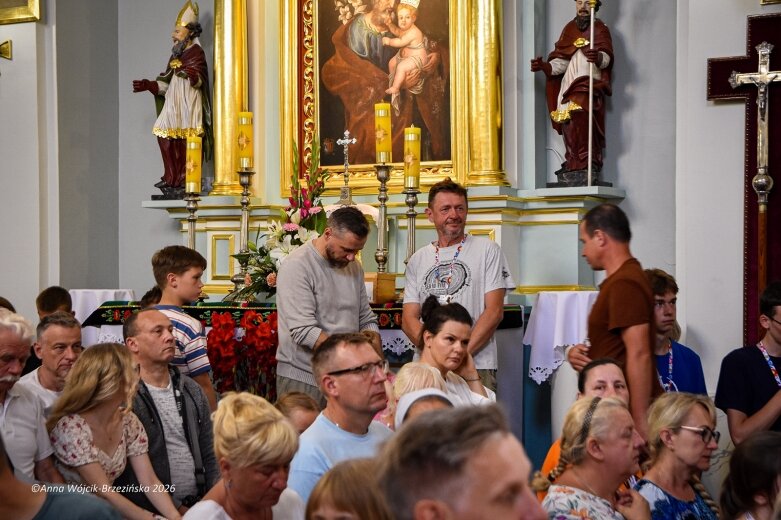  Łowicka pielgrzymka wróciła do Makowa młodsza niż przed rokiem 