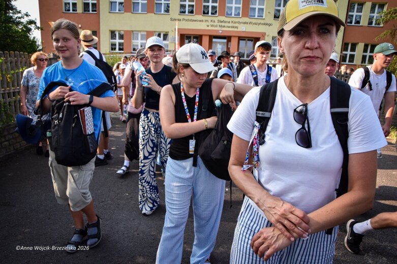  Łowicka pielgrzymka wróciła do Makowa młodsza niż przed rokiem 