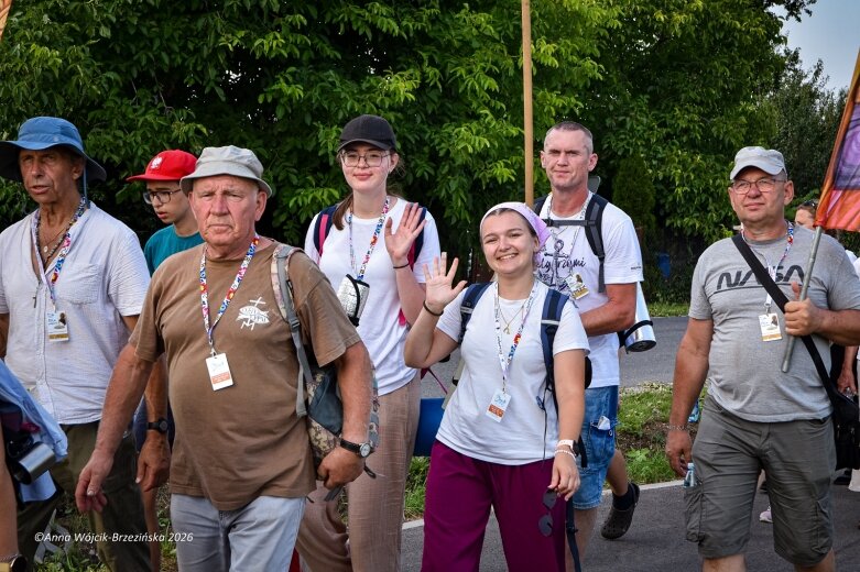  Łowicka pielgrzymka wróciła do Makowa młodsza niż przed rokiem 