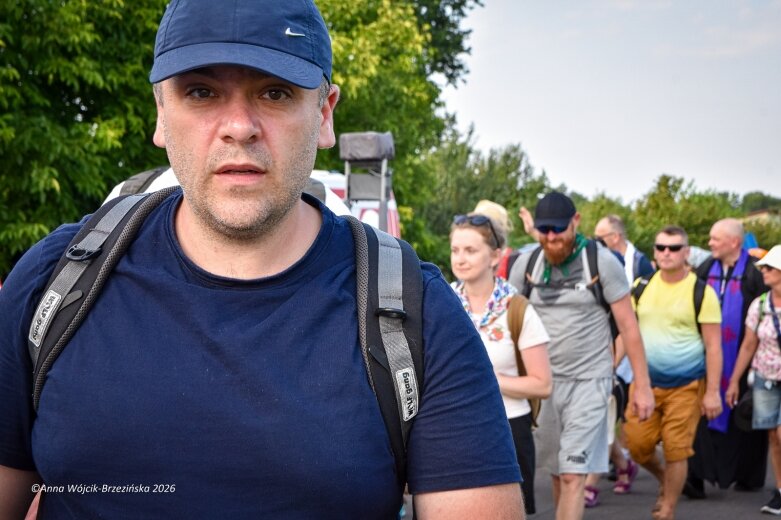  Łowicka pielgrzymka wróciła do Makowa młodsza niż przed rokiem 