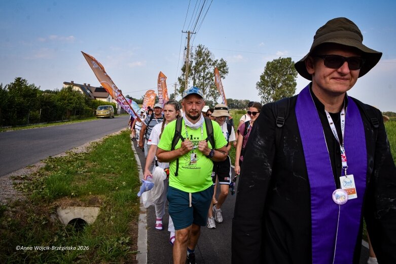  Łowicka pielgrzymka wróciła do Makowa młodsza niż przed rokiem 