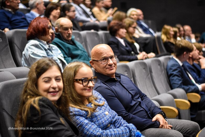  Ponad 250 uczniów odebrało stypendia Prezydenta Miasta Skierniewice 