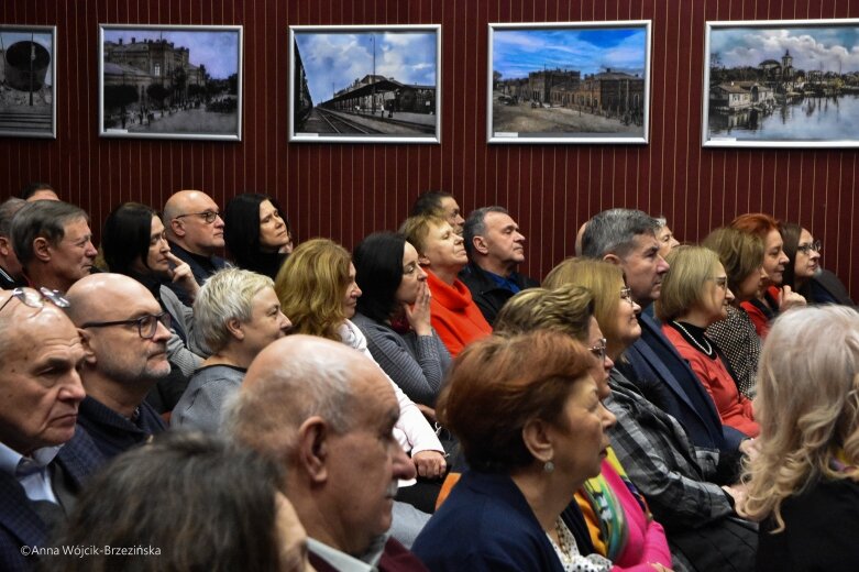  Malarstwo Estery Karp można oglądać do 7 kwietnia 2024 roku w Muzeum Historycznym Skierniewic. fot. Anna Wójcik-Brzezińska 