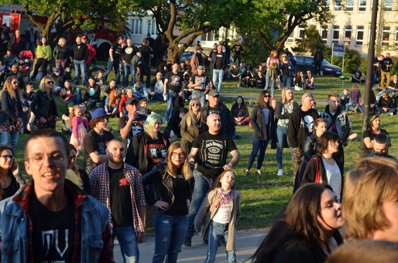  Tłumy na Rock May Festiwal w Skierniewicach 