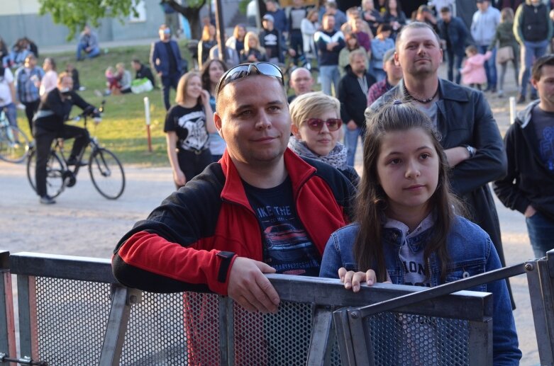  Tłumy na Rock May Festiwal w Skierniewicach 